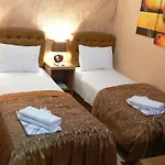 Dom Aparthotel 4*