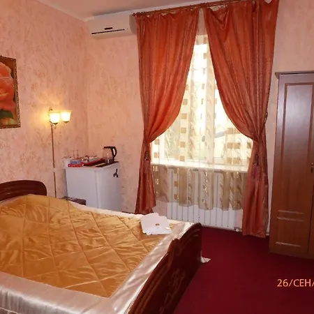 Ξενοδοχείο με διαμερίσματα Dom 4*