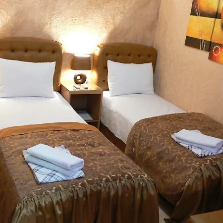 Dom Lägenhetshotell 4*